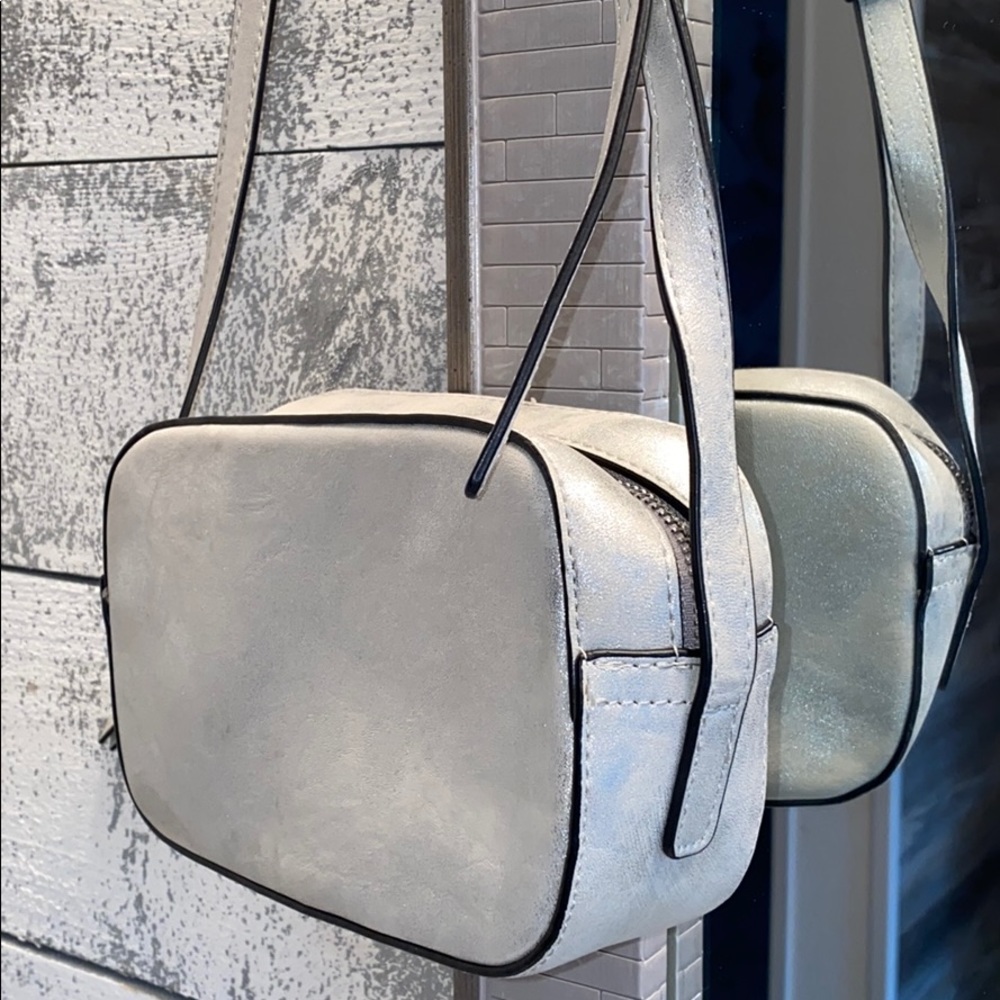 Crossbody purse